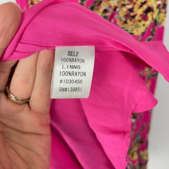 Oddy | NWT Pink Floral Textured Cross Back Knee Length Swing Dress - Picture 9 of 10